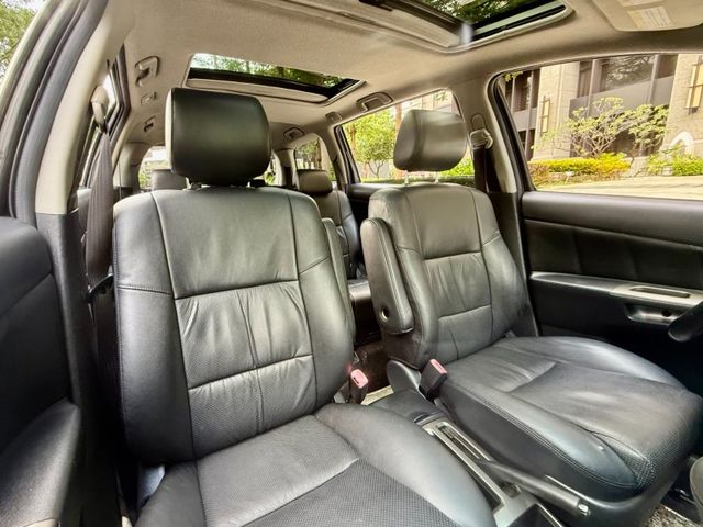 Toyota  Wish  第5張相片