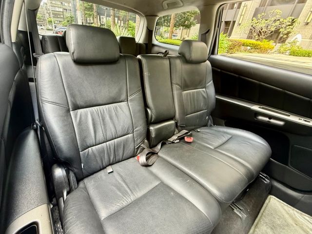 Toyota  Wish  第6張相片