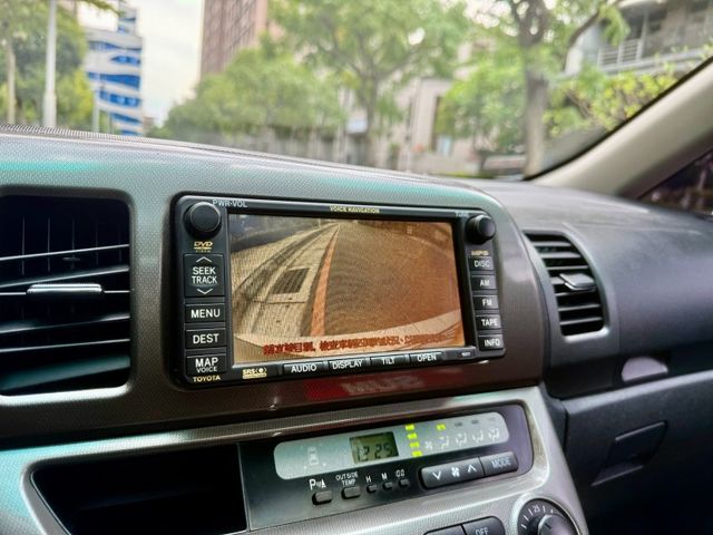 Toyota  Wish  第9張相片