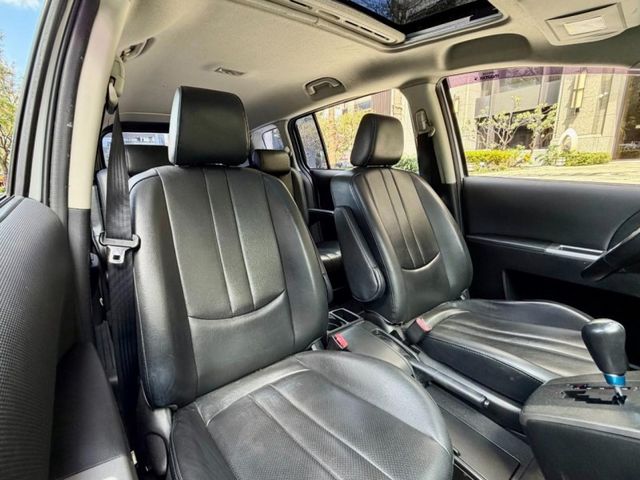 Mazda  Mazda5  第4張相片