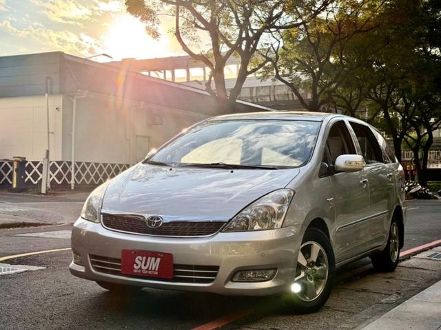 Toyota  Wish  第2張相片