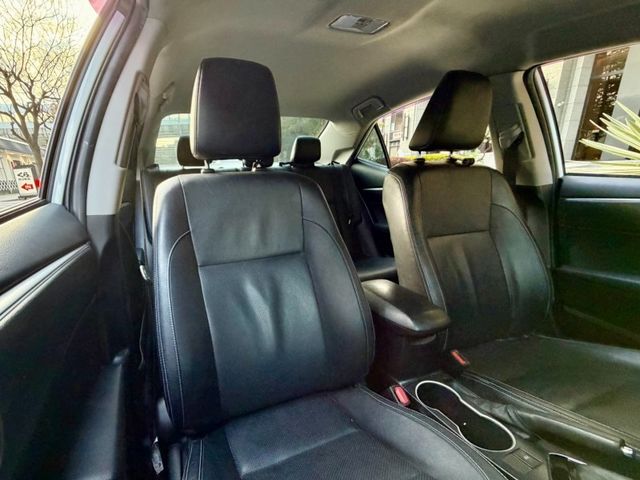 Toyota  Altis  第5張相片