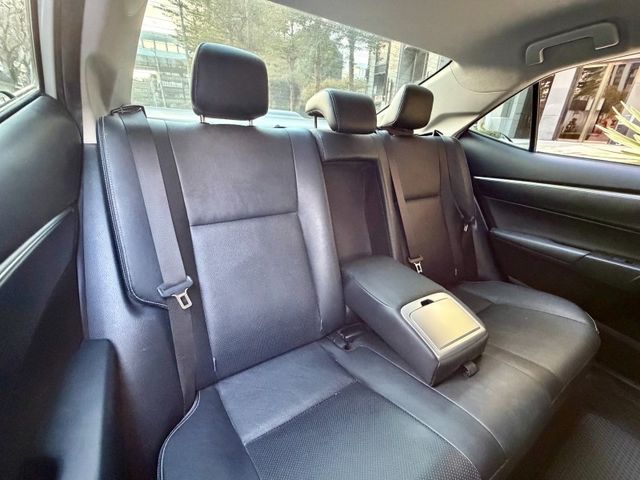 Toyota  Altis  第6張相片