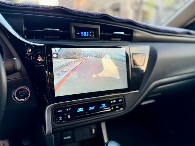 Toyota  Altis  第8張相片