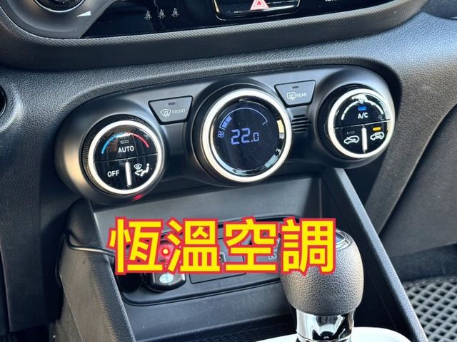 僅跑1萬多公里 免鑰匙/摸門/車道維持/恆溫空調/多媒體影音/電折後視鏡/胎壓偵測  第11張相片