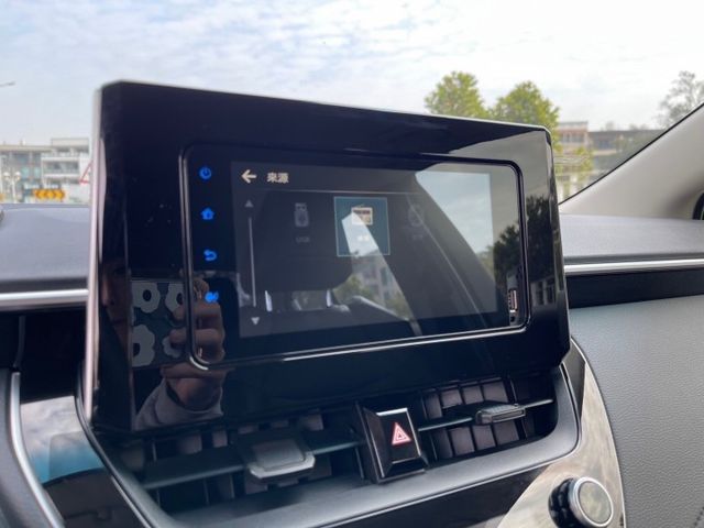 豪華 方向盤快控鍵/跟車/定速/車道偏離警示/車道維持/防滑  第8張相片