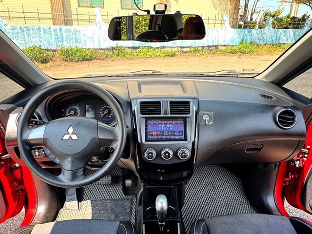 市區代步車 可載貨 盲點/倒車顯影/導航/後座分離倒覆  第3張相片