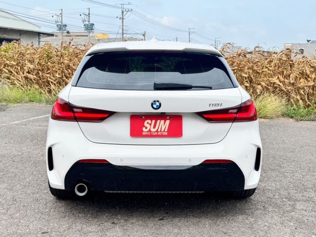 ( M版 ) 免鑰匙/摸門/雙區恆溫/導航/自動跟車/車道維持/雙前電動椅/倒車顯影/盲點  第19張相片