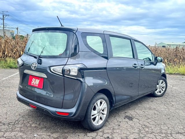 ( 5人座 ) 單邊電動滑門/預警系統/車道偏移/盲點/定速/防滑/車前雷達/音響快控鍵/倒車顯影  第16張相片
