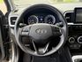 ( GLC ) 免鑰匙/Car Play/六安/防追撞系統/車道偏移/防滑/車頂行李架/無線充電盤/定速/環景/盲點  第4張縮圖