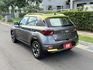 ( GLC ) 免鑰匙/Car Play/六安/防追撞系統/車道偏移/防滑/車頂行李架/無線充電盤/定速/環景/盲點  第12張縮圖