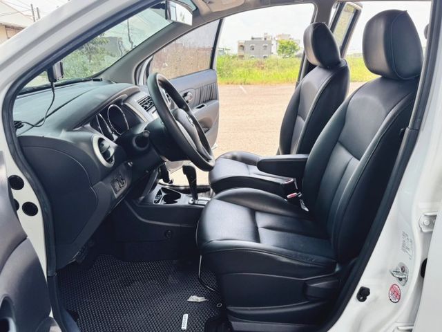 車頂行李架/抬頭顯示器/胎壓偵測/恆溫空調/導航/後座分離倒覆  第10張相片