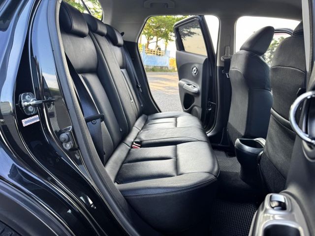 免鑰匙/加熱椅/恆溫空調/倒車顯影/導航/胎壓偵測/  第17張相片