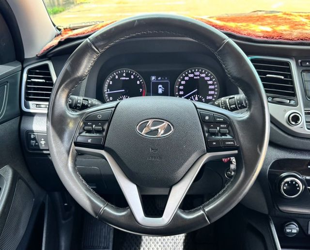 抬頭顯示器/前後錄行車記錄器/後座出風口/下坡輔助/雷達開關/模式切換  第5張相片