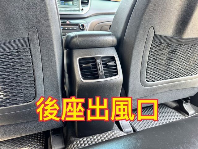 抬頭顯示器/前後錄行車記錄器/後座出風口/下坡輔助/雷達開關/模式切換  第14張相片