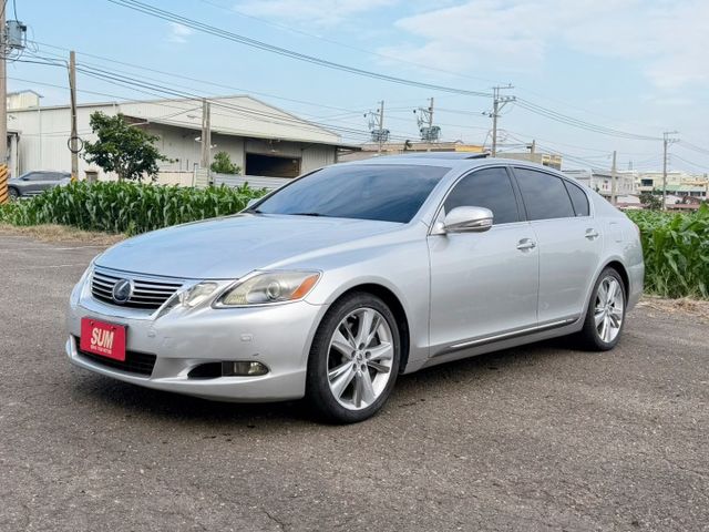 免鑰匙/電動椅/方向盤快控鍵/導航/倒車顯影/定速/通風椅/  第1張相片