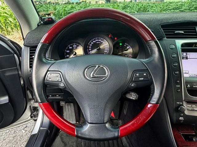 免鑰匙/電動椅/方向盤快控鍵/導航/倒車顯影/定速/通風椅/  第5張相片