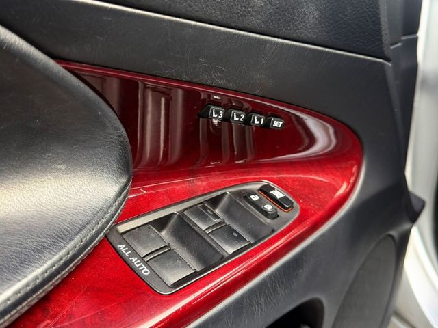 免鑰匙/電動椅/方向盤快控鍵/導航/倒車顯影/定速/通風椅/  第8張相片