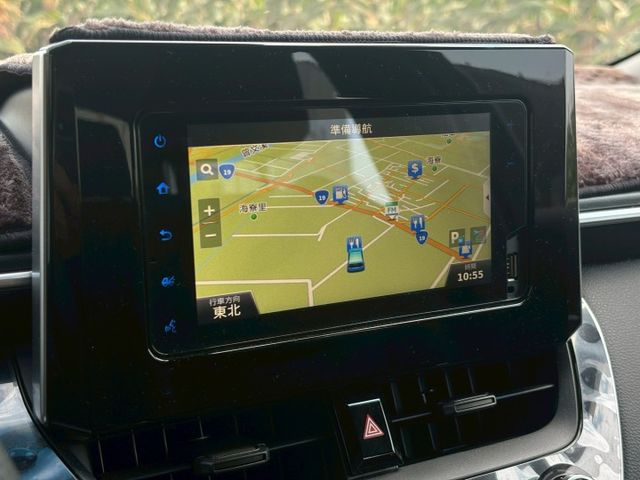 ( 油電 ) 免鑰匙/摸門/恆溫空調/跟車/車道維持/盲點/倒車顯影/導航/預警碰撞  第5張相片