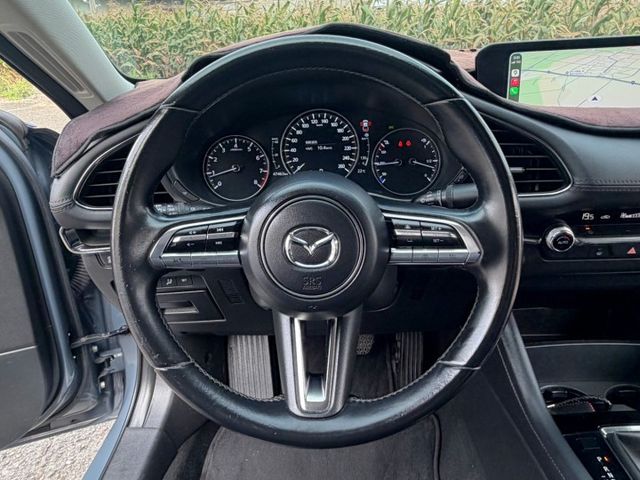 免鑰匙/定速/電動椅/環景/盲點/跟車/記憶座椅/車道置中/抬頭顯示器  第4張相片