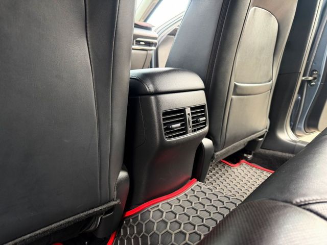 免鑰匙/定速/電動椅/環景/盲點/跟車/記憶座椅/車道置中/抬頭顯示器  第18張相片