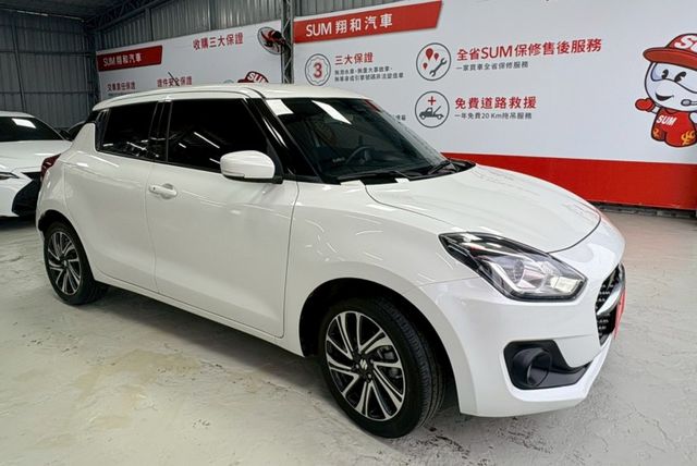 免鑰匙/定速/跟車/方向盤快控鍵/換檔撥片/恆溫空調/車道偏離警示/車道變換輔助  第3張相片