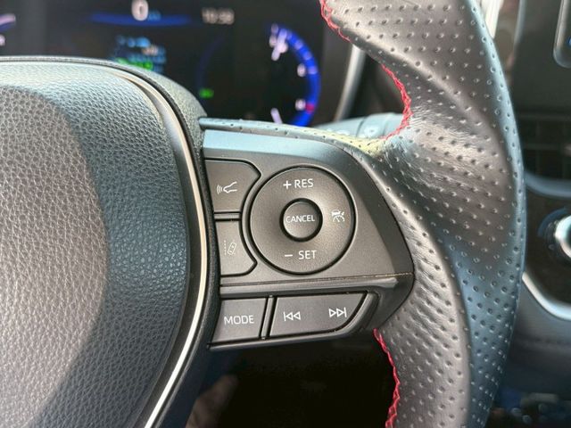 ( 油電 ) 免鑰匙/摸門/恆溫空調/跟車/車道維持/盲點/環景/胎壓偵測器  第5張相片