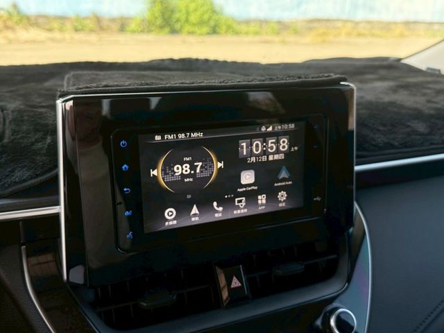 ( 油電 ) 免鑰匙/摸門/恆溫空調/跟車/車道維持/盲點/環景/胎壓偵測器  第9張相片