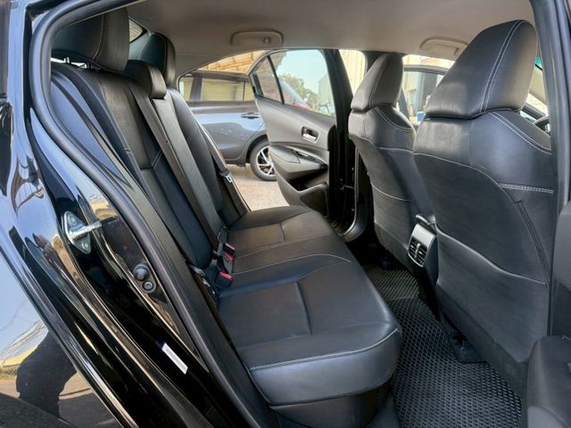 ( 油電 ) 免鑰匙/摸門/恆溫空調/跟車/車道維持/盲點/環景/胎壓偵測器  第15張相片