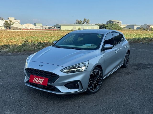 ( St-Line ) 免鑰匙/摸門/雙區恆溫/抬頭顯示/多功能方向盤/導航/跟車/車道維持/換檔撥片  第1張相片