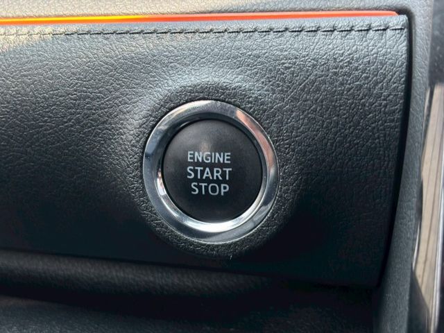 ( 五人座 小改款 ) 免鑰匙/摸門/電動滑門/車道偏移/預警碰撞/自動感應遠燈功能/多功能螢幕顯示/前後行車紀錄器/  第4張相片