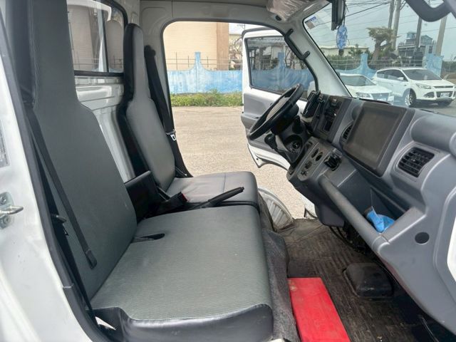 賺錢好幫手 !  擁有升降尾門  第7張相片