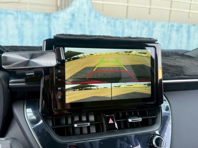 免鑰匙/摸門/恆溫空調/倒車顯影/跟車/車道維持  第8張相片