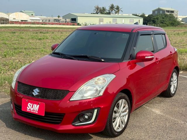 定速/免鑰匙/方向盤快控鍵/倒車顯影/導航/後座分離倒覆  第1張相片