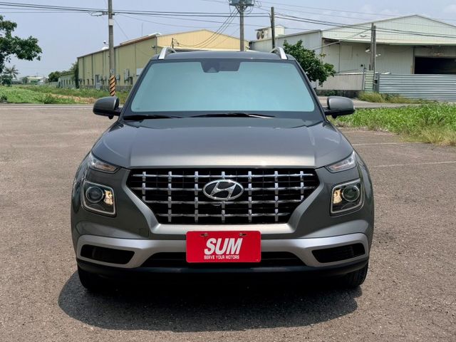 免鑰匙/摸門/恆溫空調/環景/定速/導航/模式切換/CarPlay /音響快控鍵  第2張相片