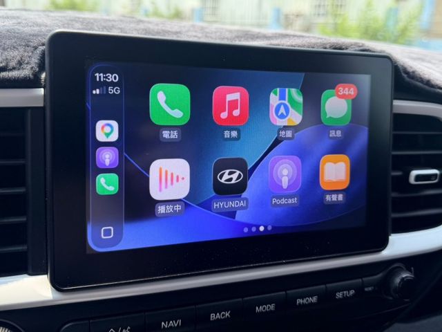 免鑰匙/摸門/恆溫空調/環景/定速/導航/模式切換/CarPlay /音響快控鍵  第10張相片