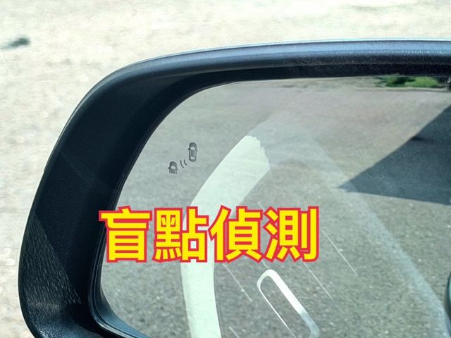 免鑰匙/摸門/恆溫空調/環景/定速/導航/模式切換/CarPlay /音響快控鍵  第11張相片