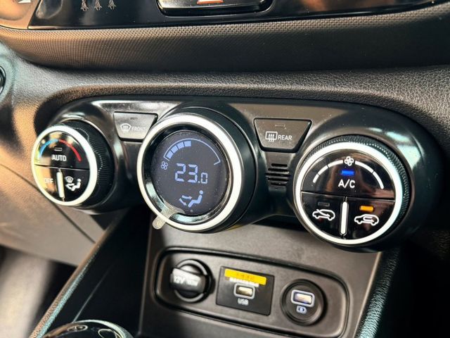 免鑰匙/摸門/恆溫空調/環景/定速/導航/模式切換/CarPlay /音響快控鍵  第14張相片