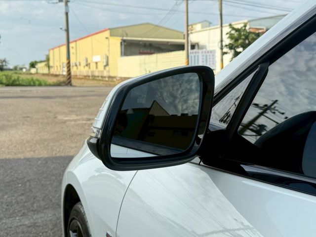 (空力套件) 免鑰匙/定速/跟車/雙前座跑車座椅/自動停車/盲點/CARPLAY/HK音響/車道變換輔助  第17張相片