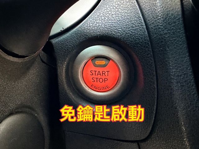 免鑰匙/加熱椅/恆溫空調/倒車顯影/導航/胎壓偵測/  第5張相片