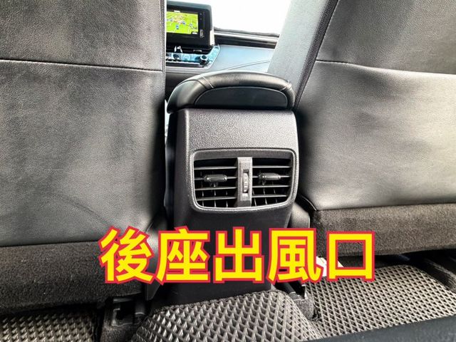 ( 油電 ) 免鑰匙/摸門/恆溫空調/跟車/車道維持/盲點/倒車顯影/導航/預警碰撞  第16張相片