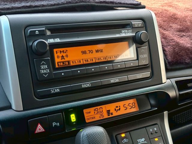 ( 7人座) 前後行車記錄器/音響快控鍵/恆溫空調/後座出風口  第6張相片