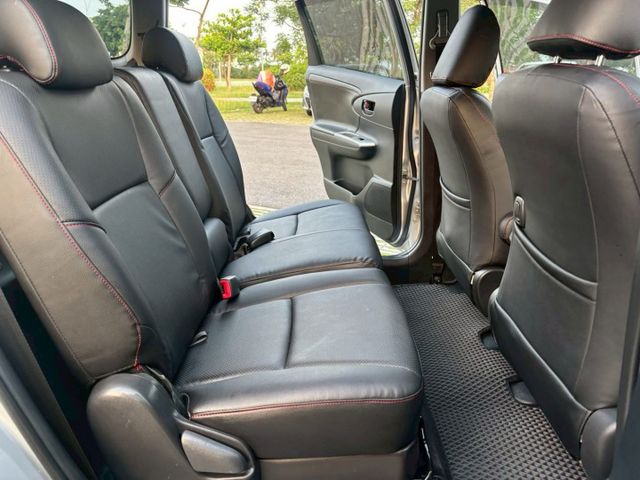 ( 7人座) 前後行車記錄器/音響快控鍵/恆溫空調/後座出風口  第12張相片