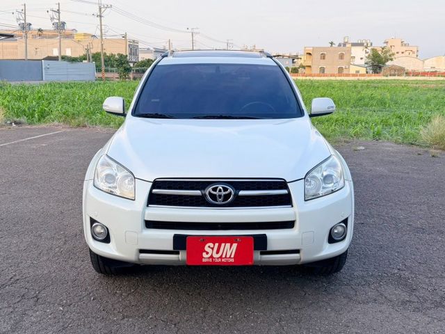 ( 便宜代步休旅車 ) 導航/倒車顯影/行車記錄器/限速提醒/按摩椅/電動椅/抬頭顯示器/多孔USB充電/雙區恆溫/防滑  第2張相片