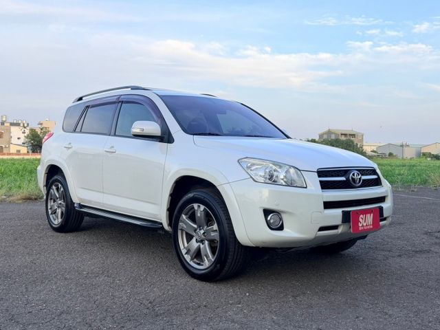 ( 便宜代步休旅車 ) 導航/倒車顯影/行車記錄器/限速提醒/按摩椅/電動椅/抬頭顯示器/多孔USB充電/雙區恆溫/防滑  第3張相片