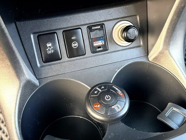 ( 便宜代步休旅車 ) 導航/倒車顯影/行車記錄器/限速提醒/按摩椅/電動椅/抬頭顯示器/多孔USB充電/雙區恆溫/防滑  第9張相片