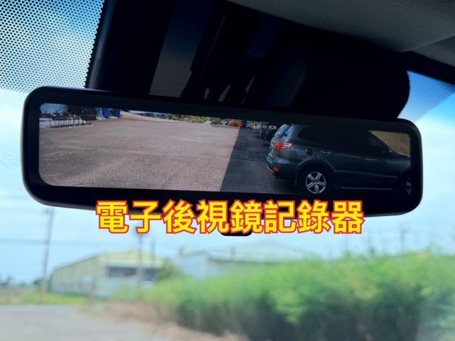 ( 6人座旗艦版 )  僅跑2公里 安卓機/環景/跟車/車道維持/盲點/電動滑門  第6張相片