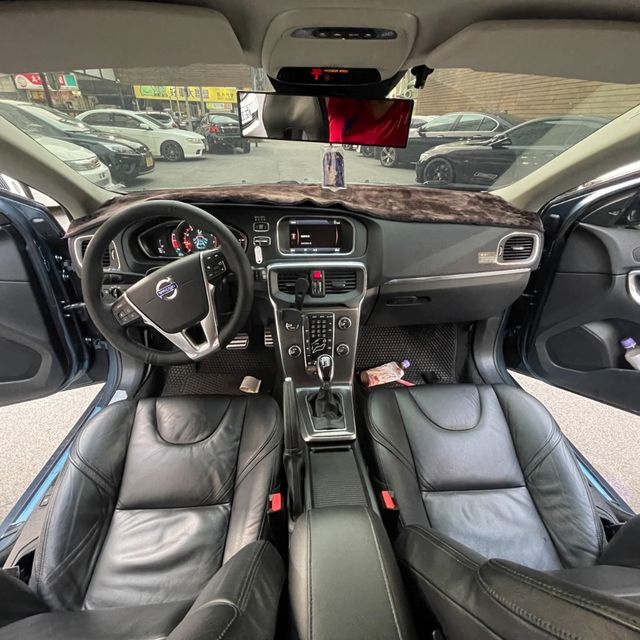 VOLVO富豪 V40  第5張相片