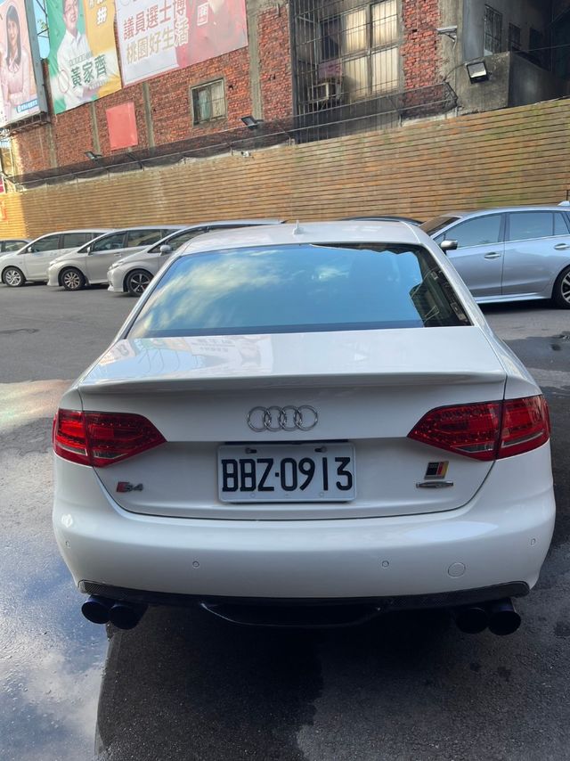 AUDI奧迪 A4  第4張相片