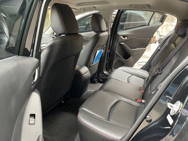MAZDA馬自達 MAZDA 3  第10張相片